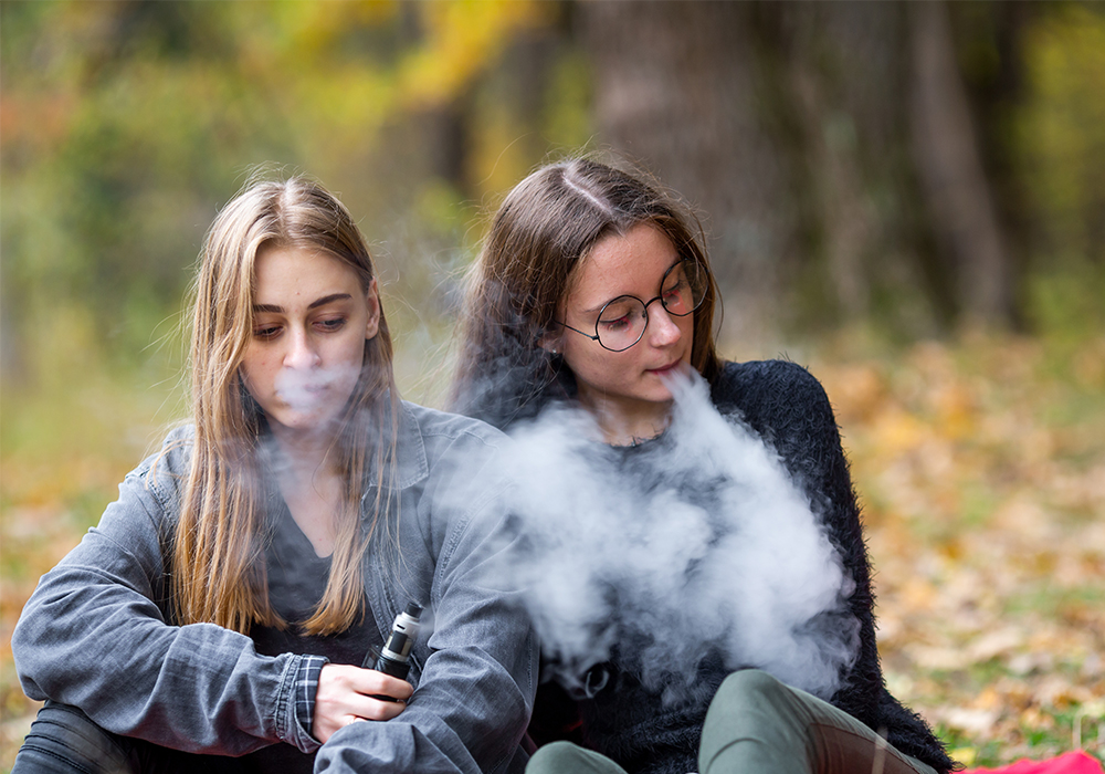 How Vaping e-cigarettes is harmful to Gum and Oral Health